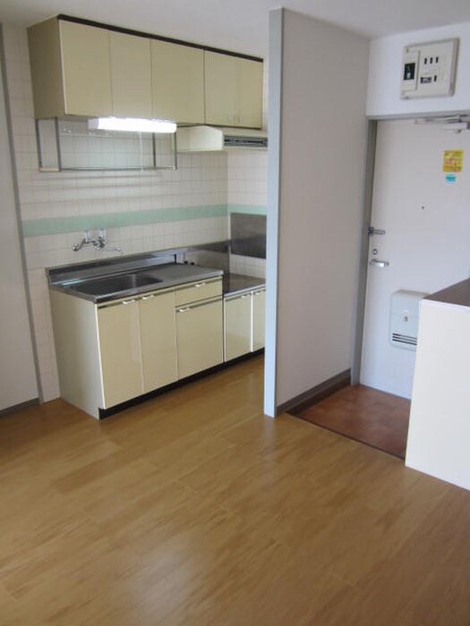 物件内観写真4　(居室)