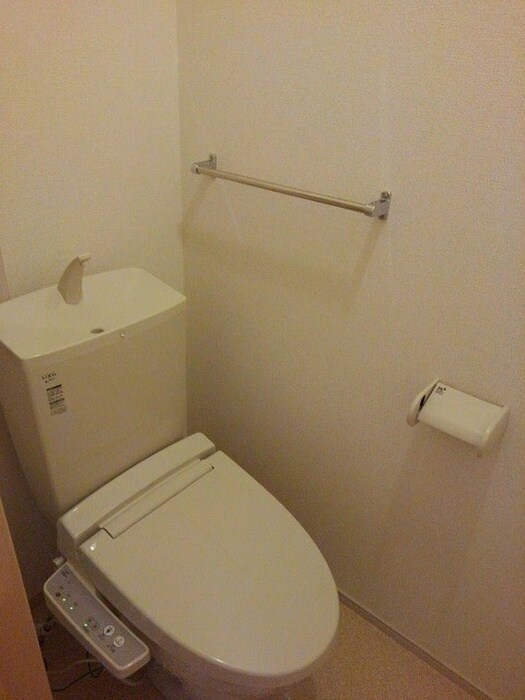 物件内観写真9　(トイレ)