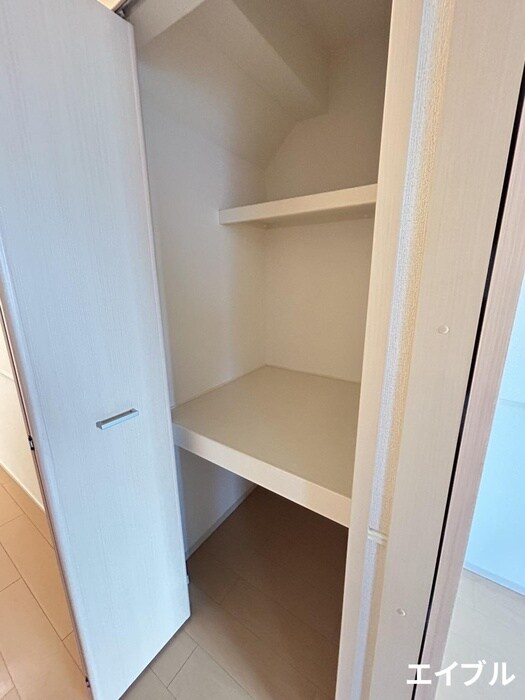 物件内観写真18　(収納)