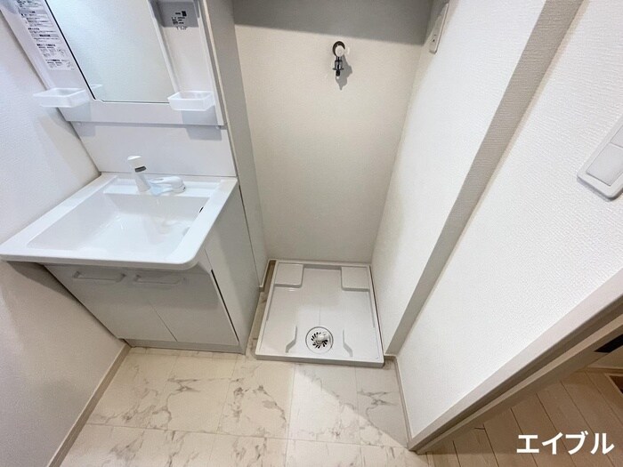 物件内観写真12　(洗濯機置場)