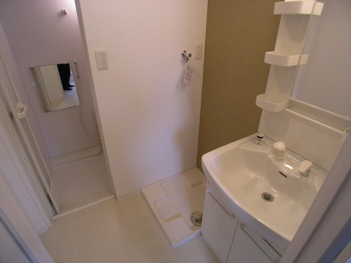 物件内観写真9　(洗面)
