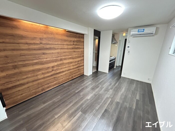 物件内観写真4　(居室)