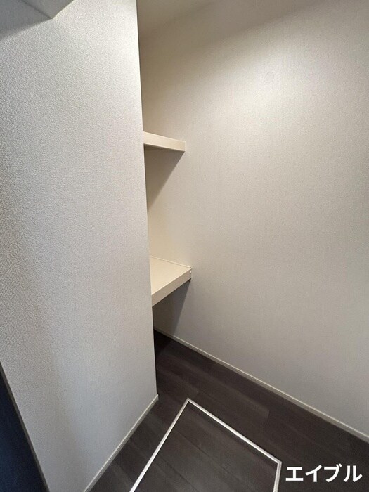 物件内観写真13　(収納)