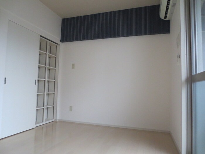 物件内観写真5　(居室)