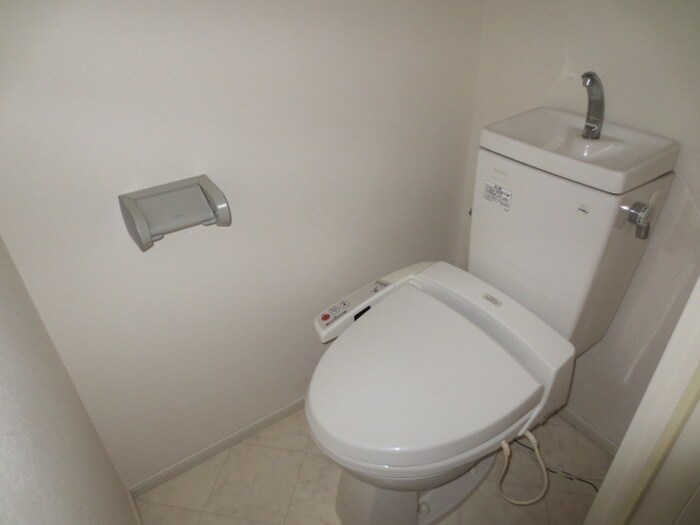 物件内観写真9　(トイレ)