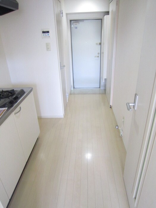 物件内観写真11　(玄関)