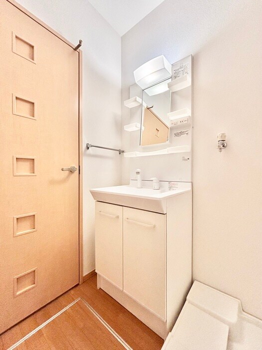 物件内観写真10　(洗面)