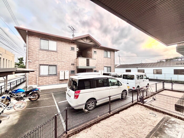 物件内観写真13　(室内からの展望)