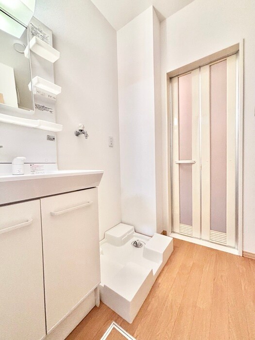 物件内観写真15　(洗濯機置場)