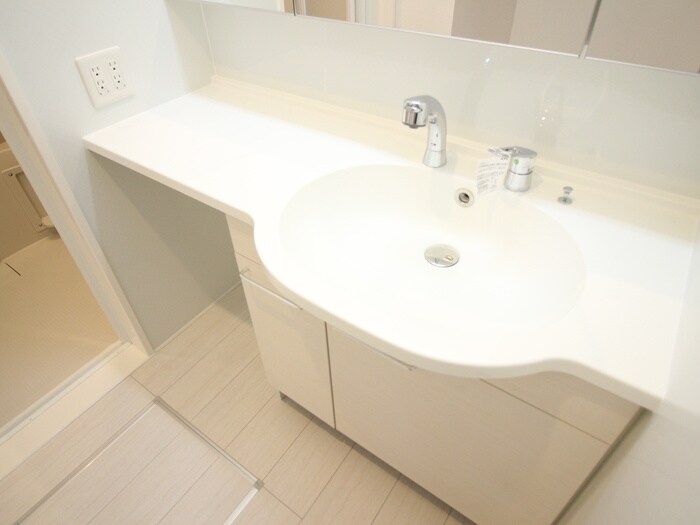 物件内観写真9　(洗面)