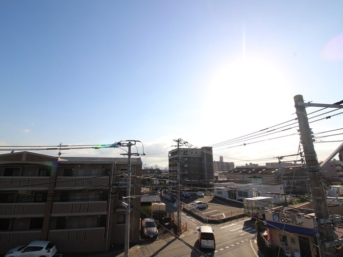 物件内観写真12　(室内からの展望)