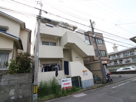 西新山元アパート外観写真