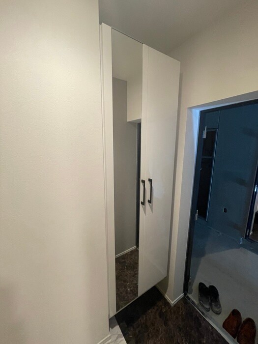 物件内観写真16　(玄関)