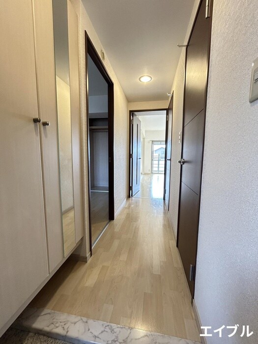 物件内観写真22　(玄関)