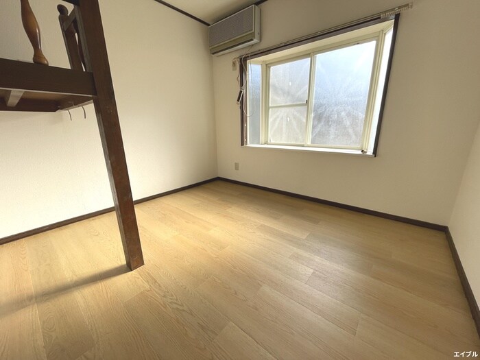 物件内観写真8　(居室)