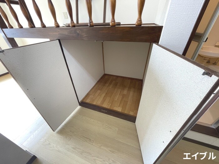 物件内観写真10　(収納)