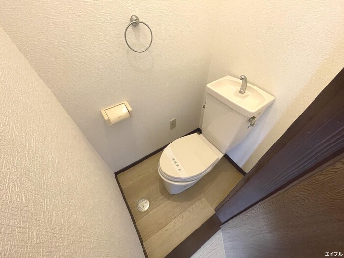 物件内観写真14　(トイレ)