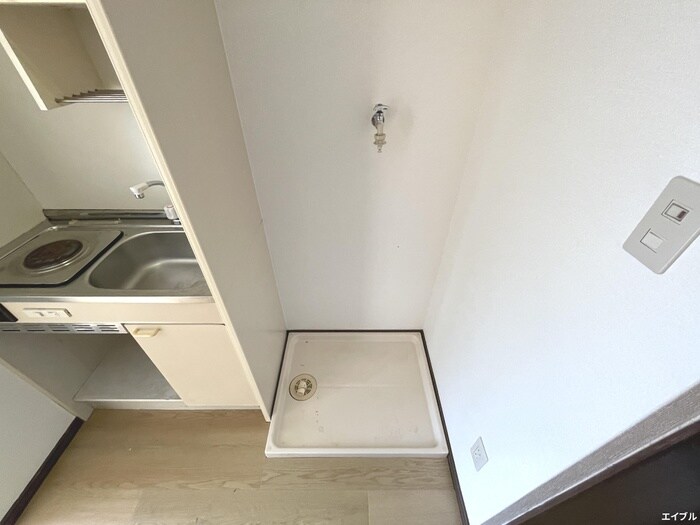 物件内観写真15　(洗濯機置場)