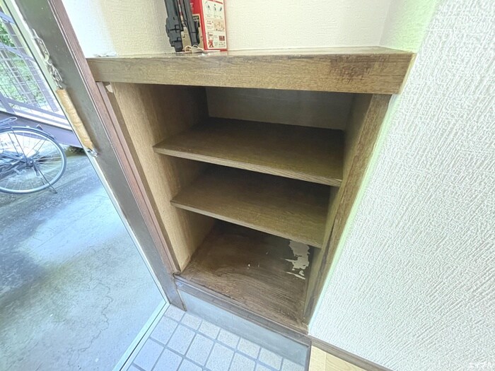 物件内観写真17　(靴箱)