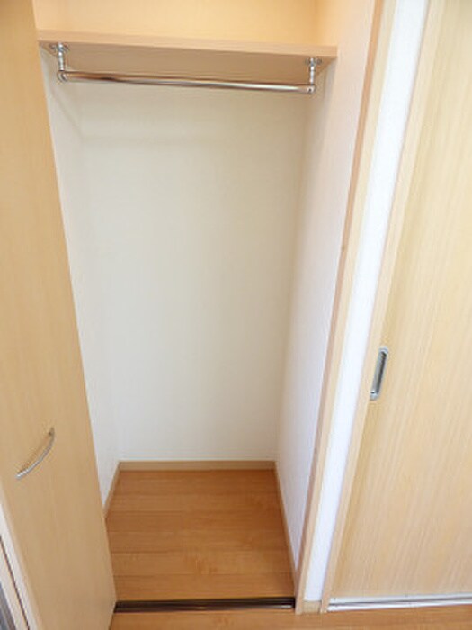 物件内観写真7　(収納)