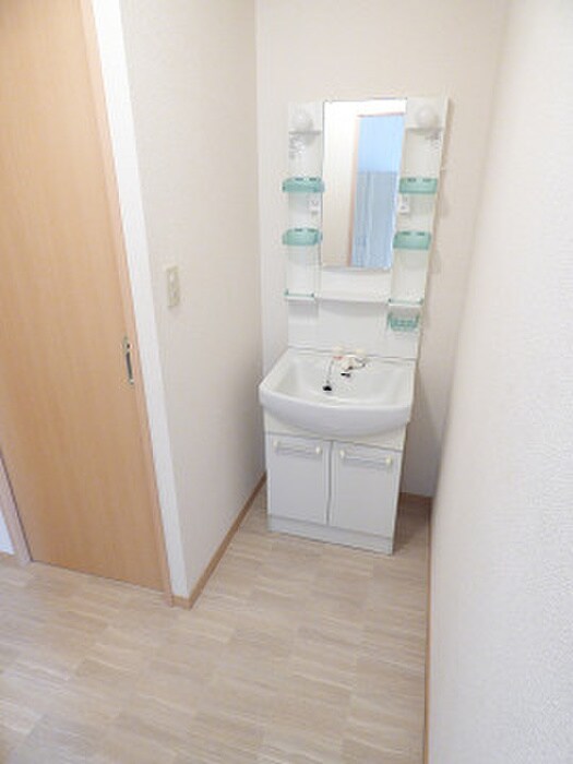 物件内観写真10　(洗面)