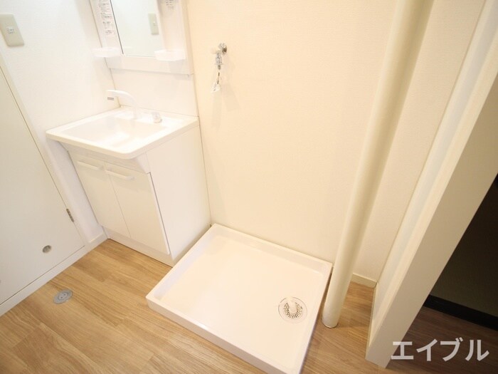 物件内観写真14　(洗濯機置場)