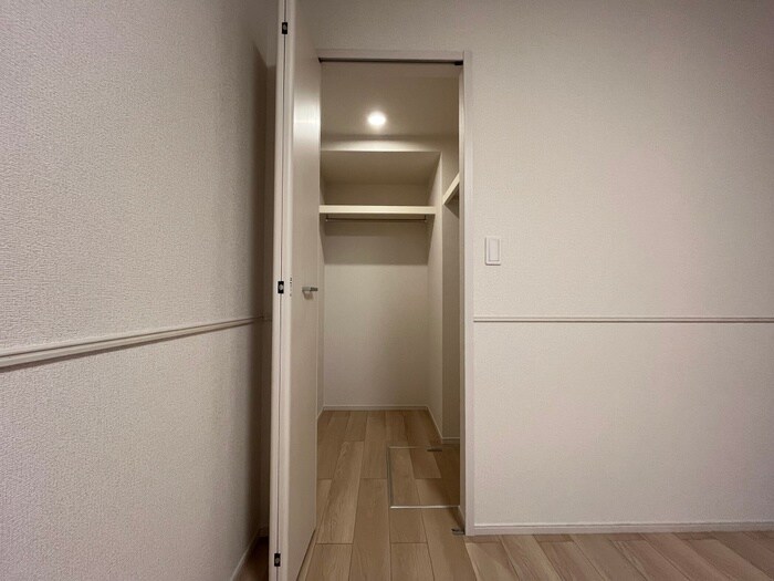 物件内観写真13　(収納)