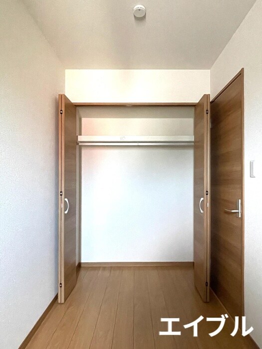物件内観写真12　(収納)