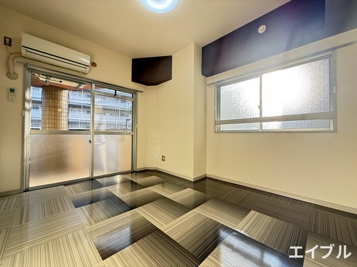 物件内観写真7　(居室)