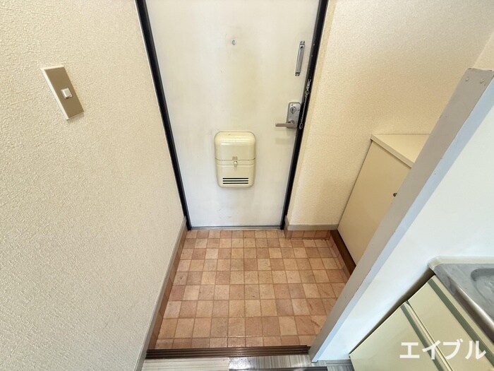 物件内観写真19　(玄関)