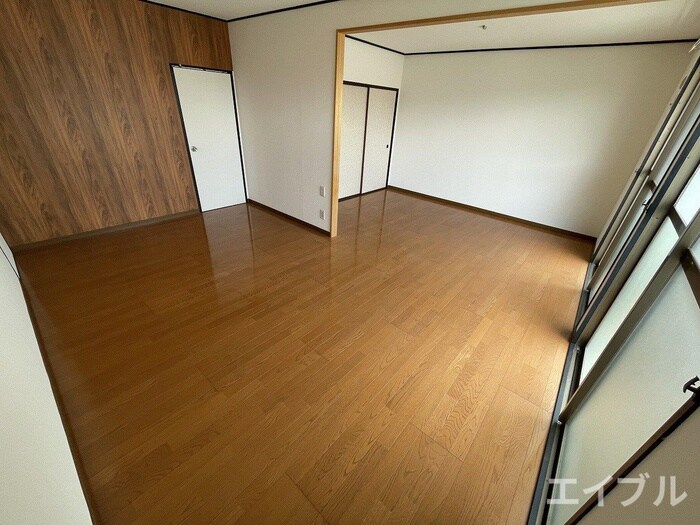 物件内観写真4　(居室)