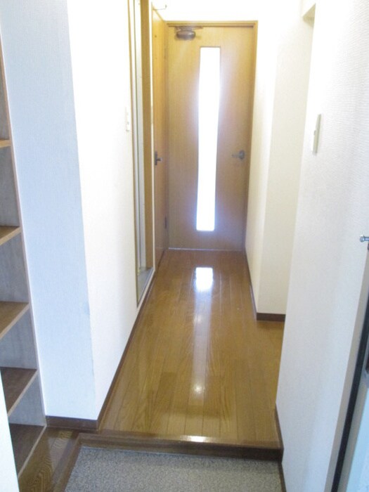 物件内観写真10　(廊下)