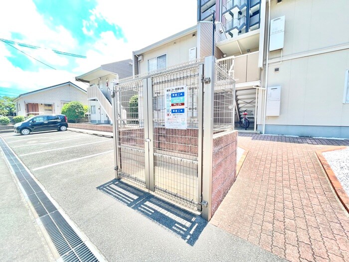 物件外観写真3　(その他)