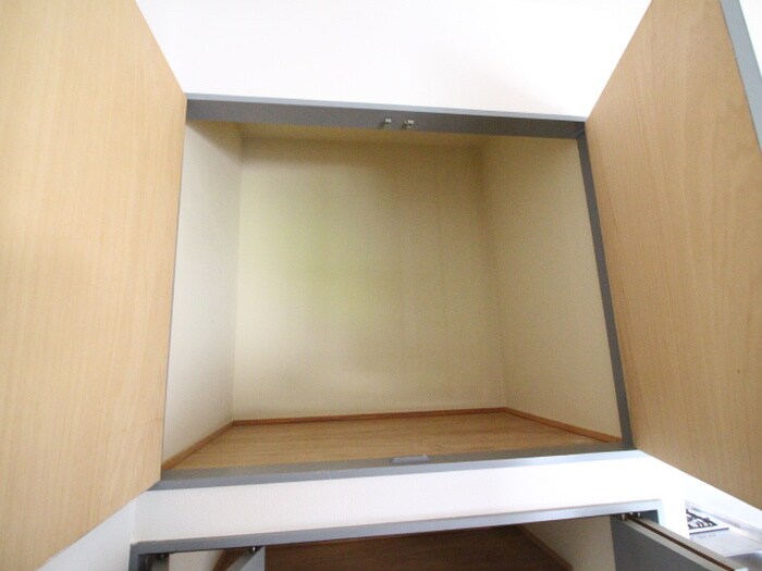 物件内観写真18　(収納)