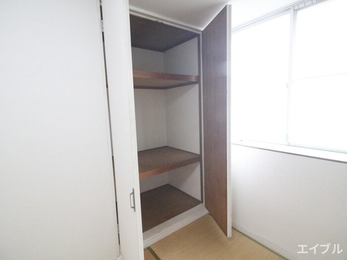 物件内観写真10　(収納)