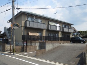 ルミエール　イズミ外観写真