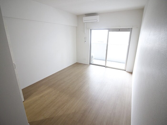 物件内観写真6　(居室)