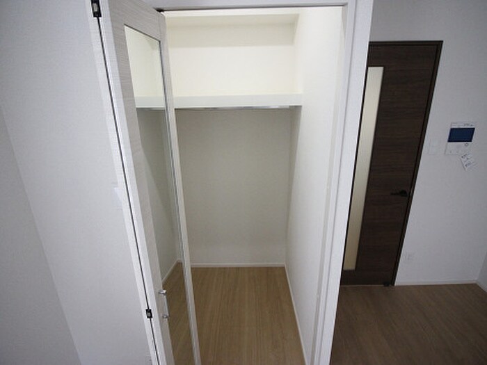 物件内観写真11　(収納)
