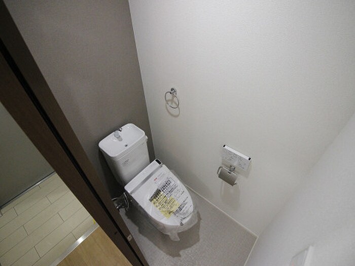 物件内観写真15　(トイレ)