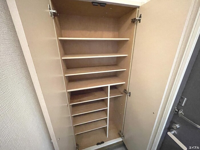 物件内観写真13　(靴箱)