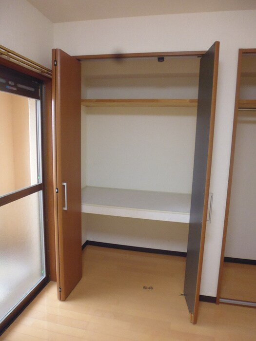 物件内観写真9　(収納)
