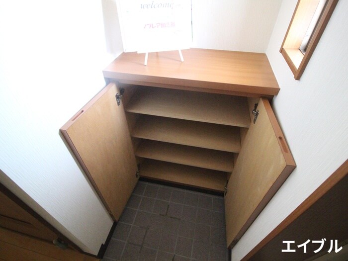 物件内観写真15　(靴箱)