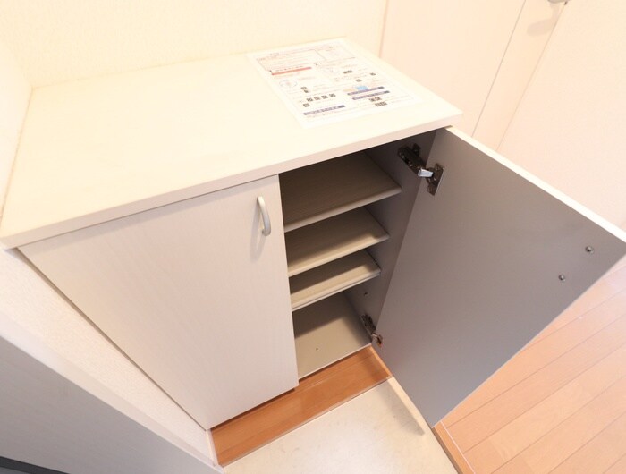 物件内観写真17　(靴箱)