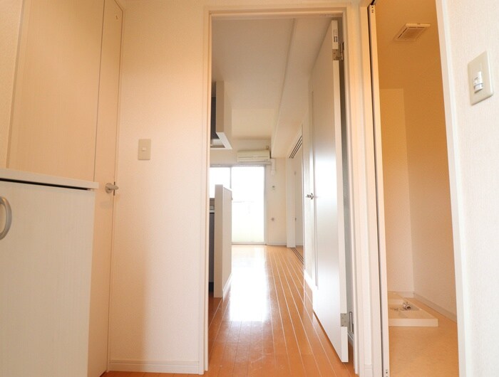 物件内観写真19　(廊下)