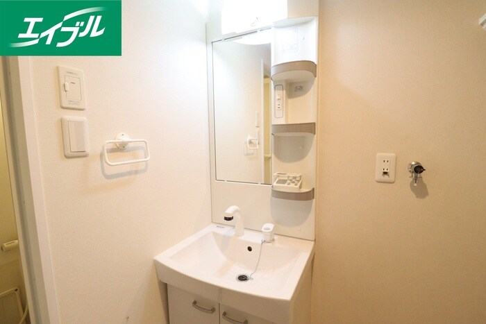 物件内観写真11　(洗面)