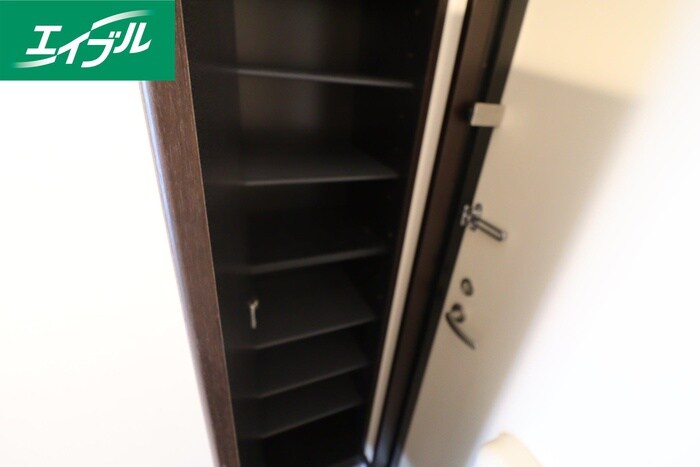 物件内観写真16　(靴箱)