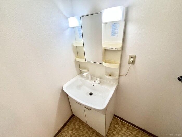 物件内観写真9　(洗面)