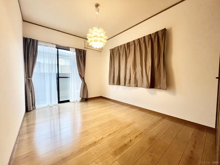 物件内観写真13　(居室)