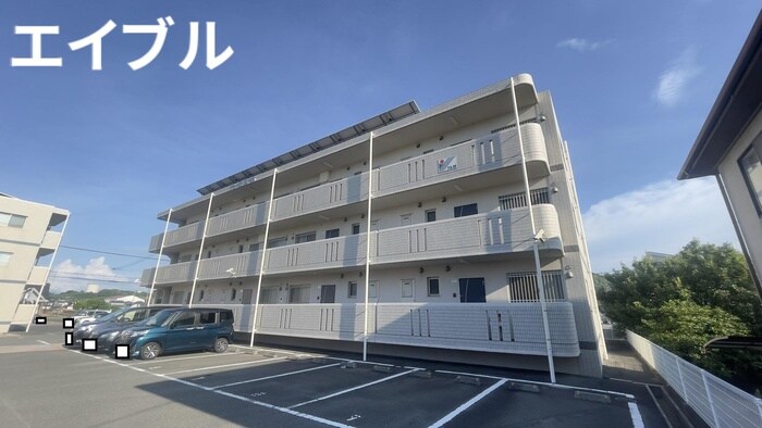 物件外観写真2　(駐車場)