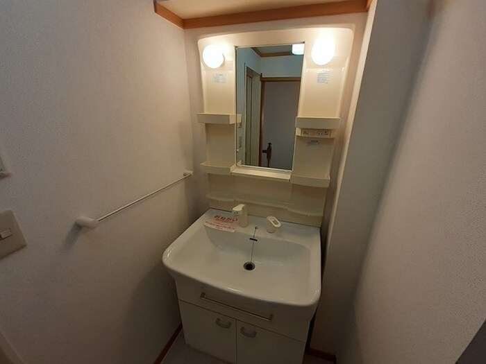 物件内観写真11　(洗面)